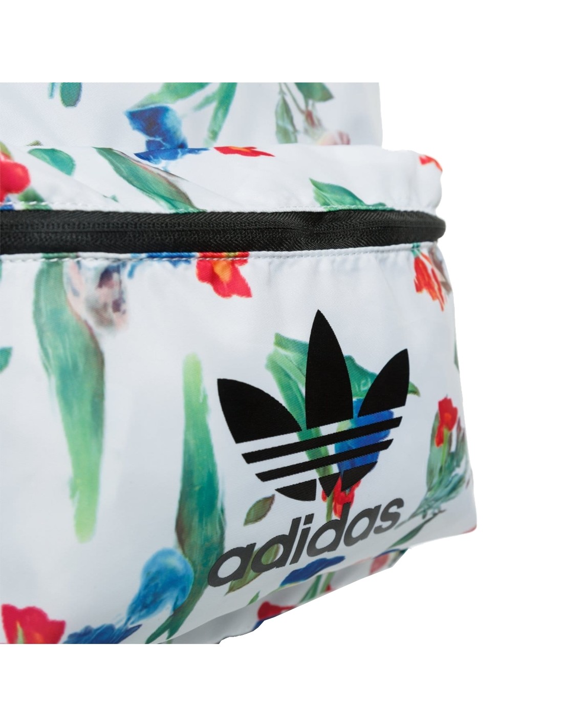 adidas-classic-backpack-ei4762-2.jpg